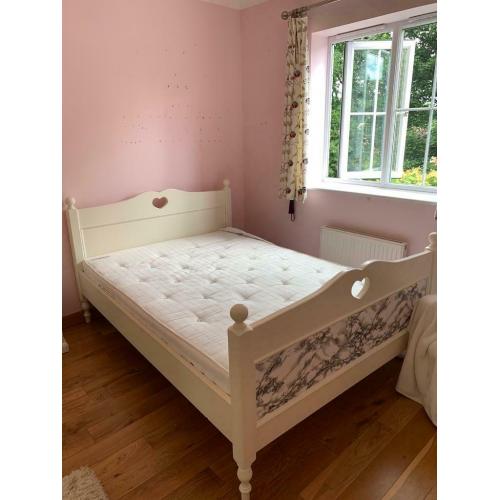 Double Bed with mattress + free mattress pad, chest of drawers, bedside table, bedside lamp