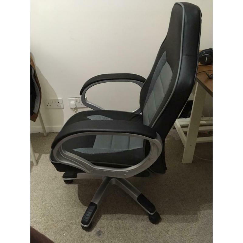 Smart Executive Office Desk Chair (Metal and Leather) Gaming / Racing