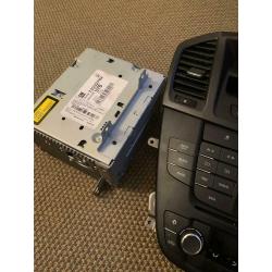 Vauxhall Insignia Radio CD300 Center Display Dash Board Switch Kit 13332702