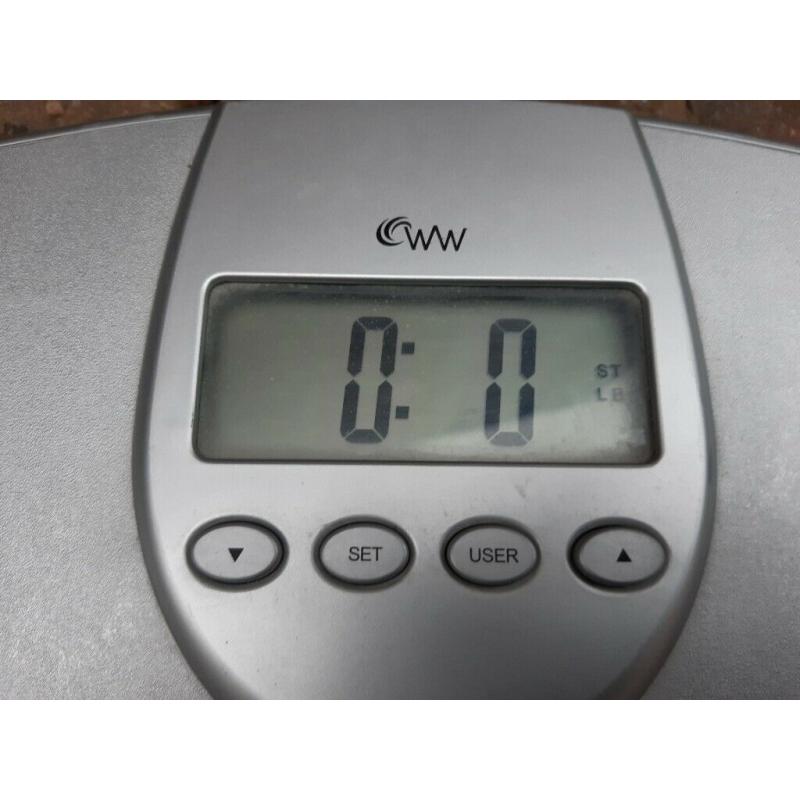 Silver Electronic Weighing Scales