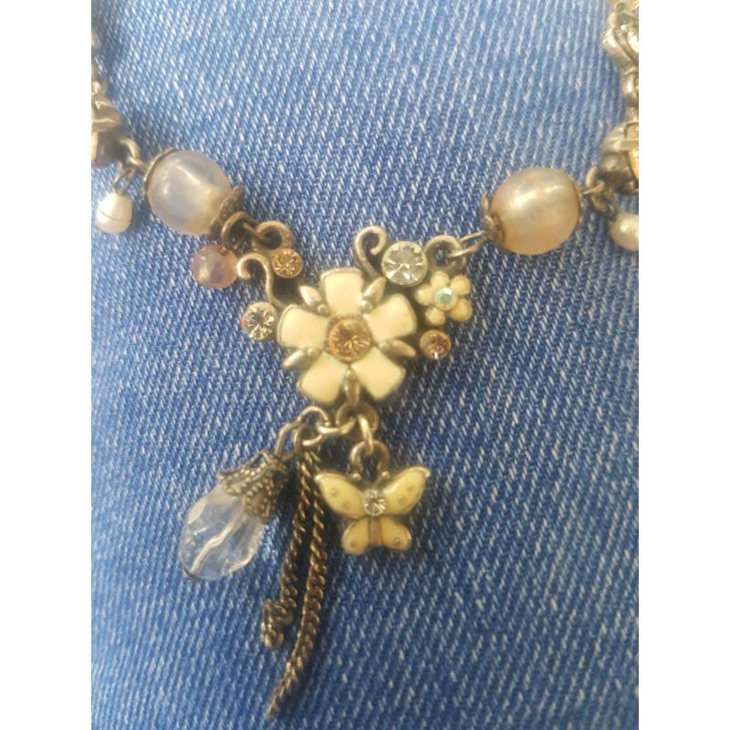 Gorg dress necklace butterfly and coloured stones