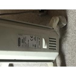 DeLonghi Vento electric oil filled radiator