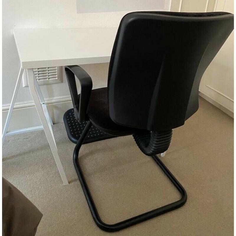 MUST GO-Black office chairs