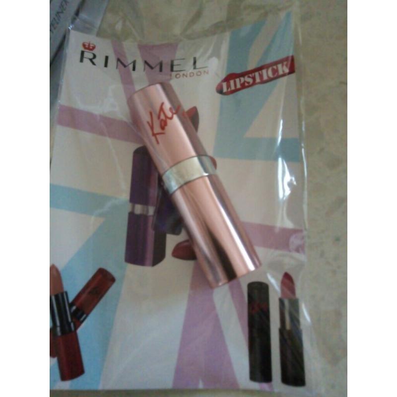 Rimmel Idol red lipstick