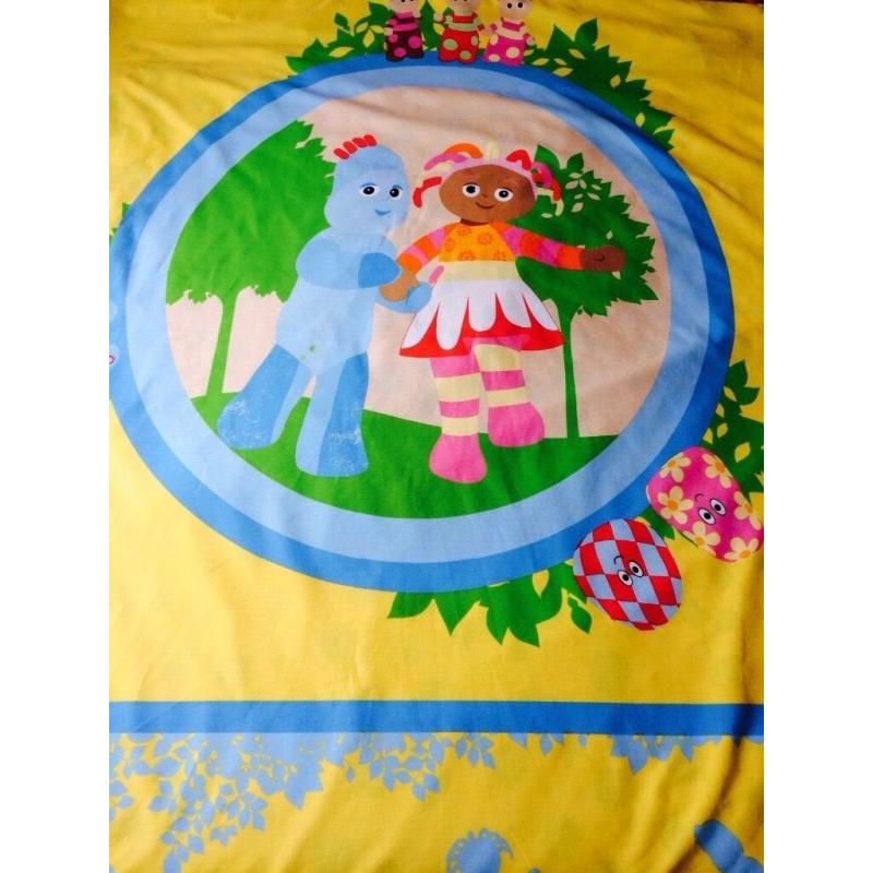 Single duvet and pillowcase. In the night garden. As new. Used only twice at granny's house.