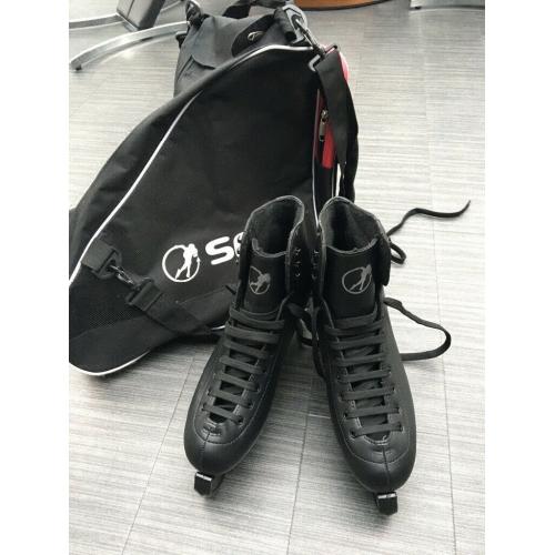 Ice skating boots size 10 Black