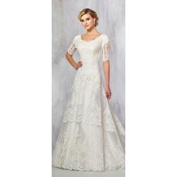 Ivory size 12 tulle scoop neckline a-line wedding dresses with lace appliques
