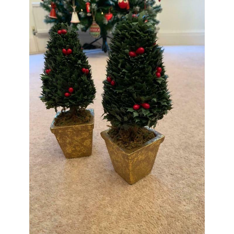 Two small Christmas tree decorations table decorations