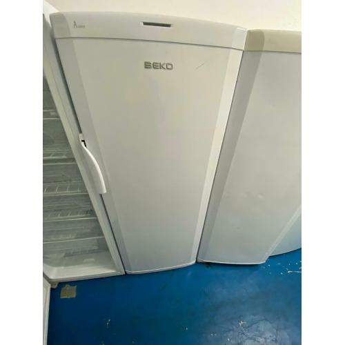 White beko freezer H 165cm W 55cm frost free good condition with guarantee bargain