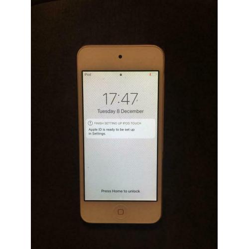 Gold Apple iPod Touch 6th Generation 16GB - PERFECT CONDITION