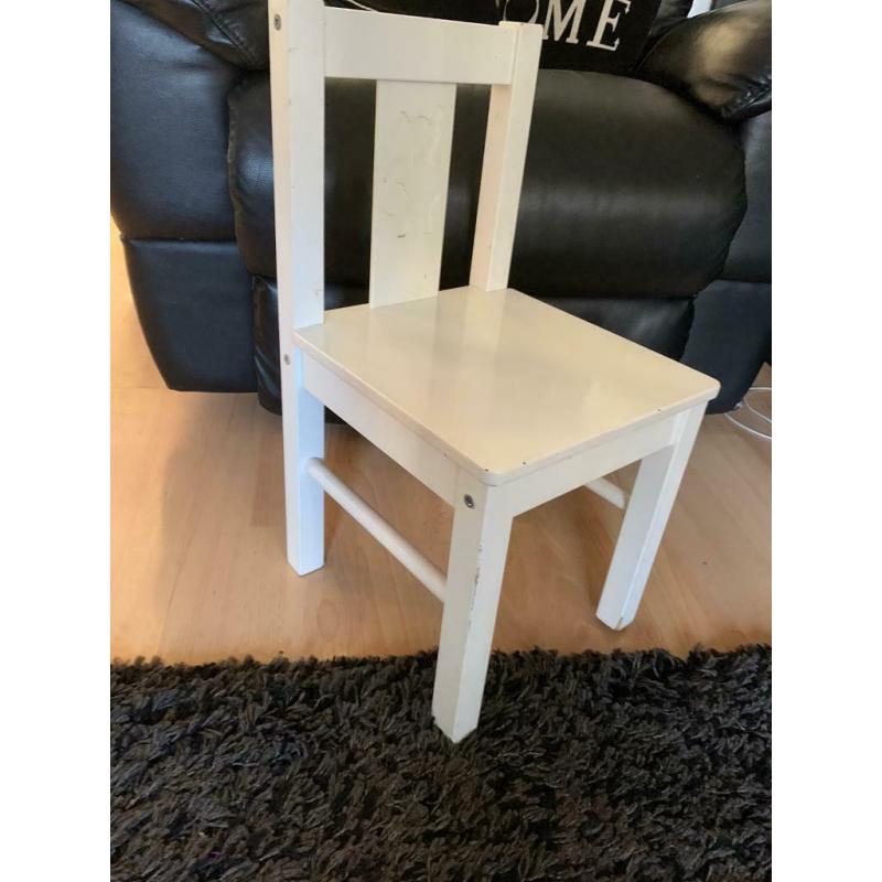Child?s Small Sturdy Wooden White Chair ( age 2-4 years)