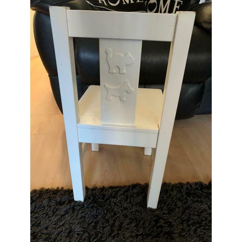 Child?s Small Sturdy Wooden White Chair ( age 2-4 years)