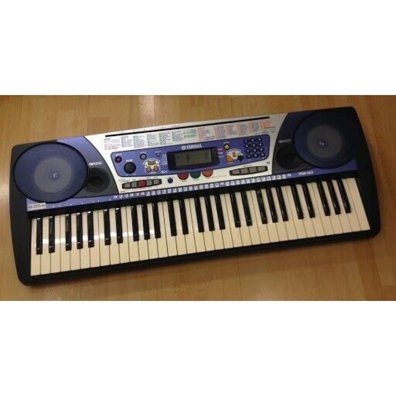 Yamaha psr 262 keyboard with stand