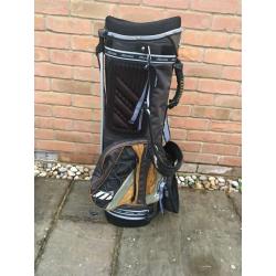 Mizuno black and gold golf carry/stand bag