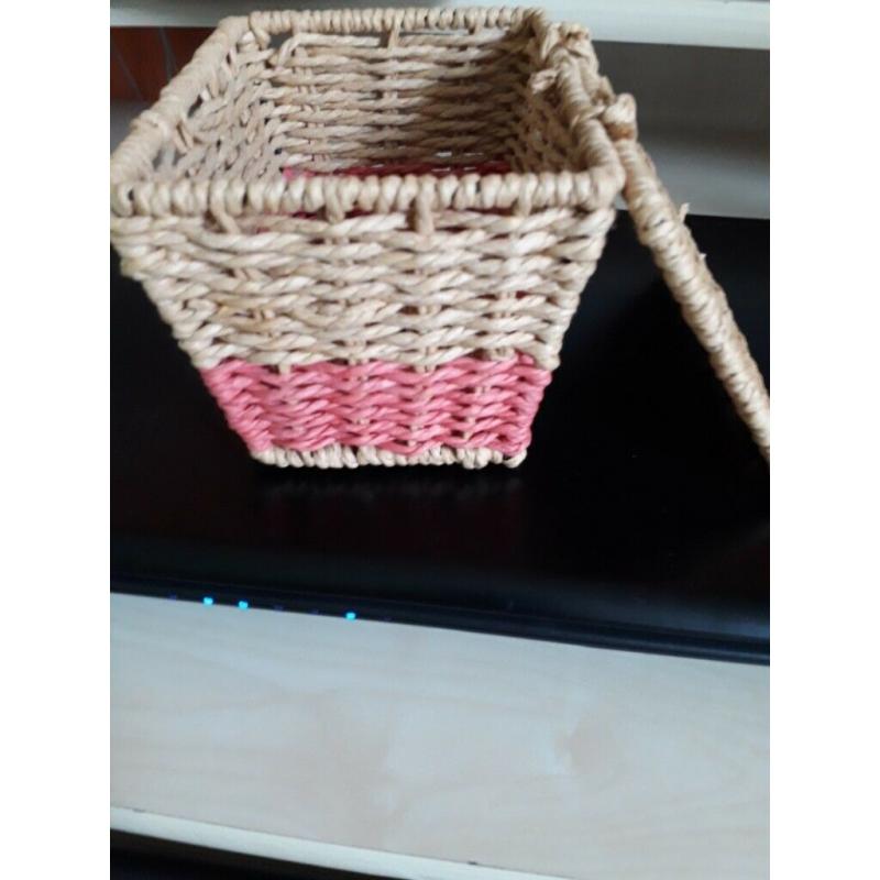 Small Storage Basket 15 cm x 11.5 cm x 10 cm
