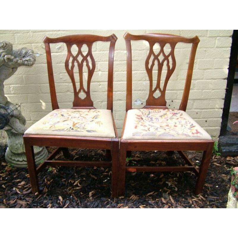 A good pair of Georgian chairs with lift out seats