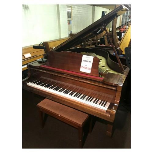 Yamaha G2 Grand Piano (5'7'') (Reconditioned)
