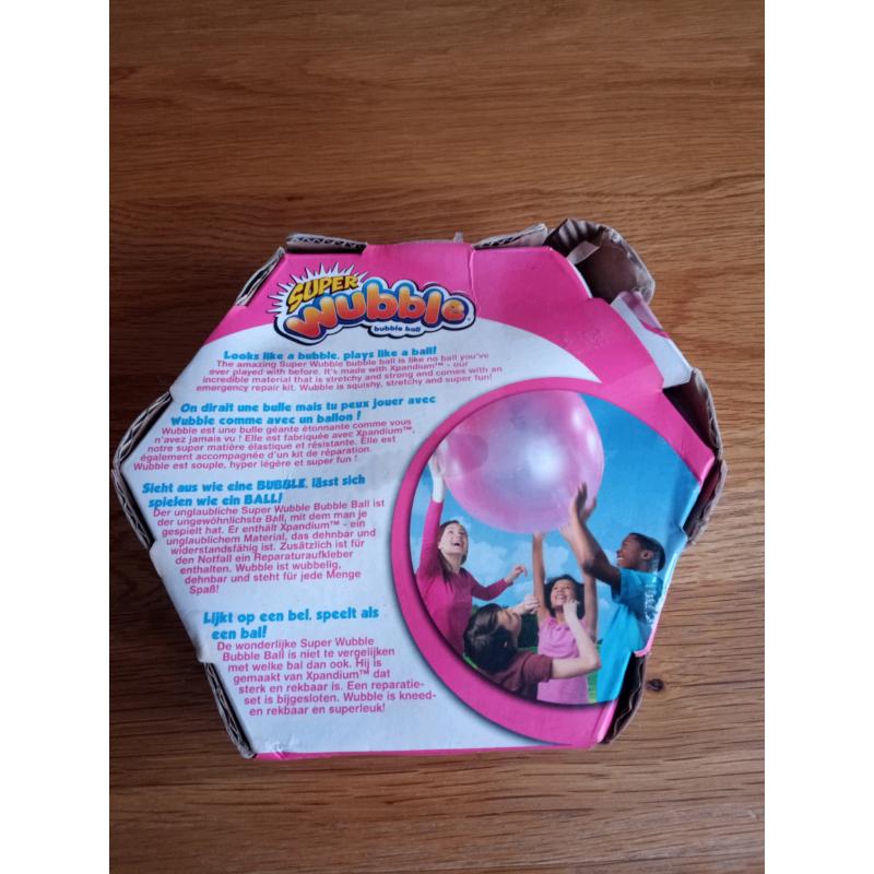 Super Wubble Bubble ball