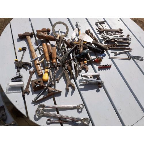 70 ITEMS HAMMERS SPANNERS CHIZZELS SAW LOTS MORE
