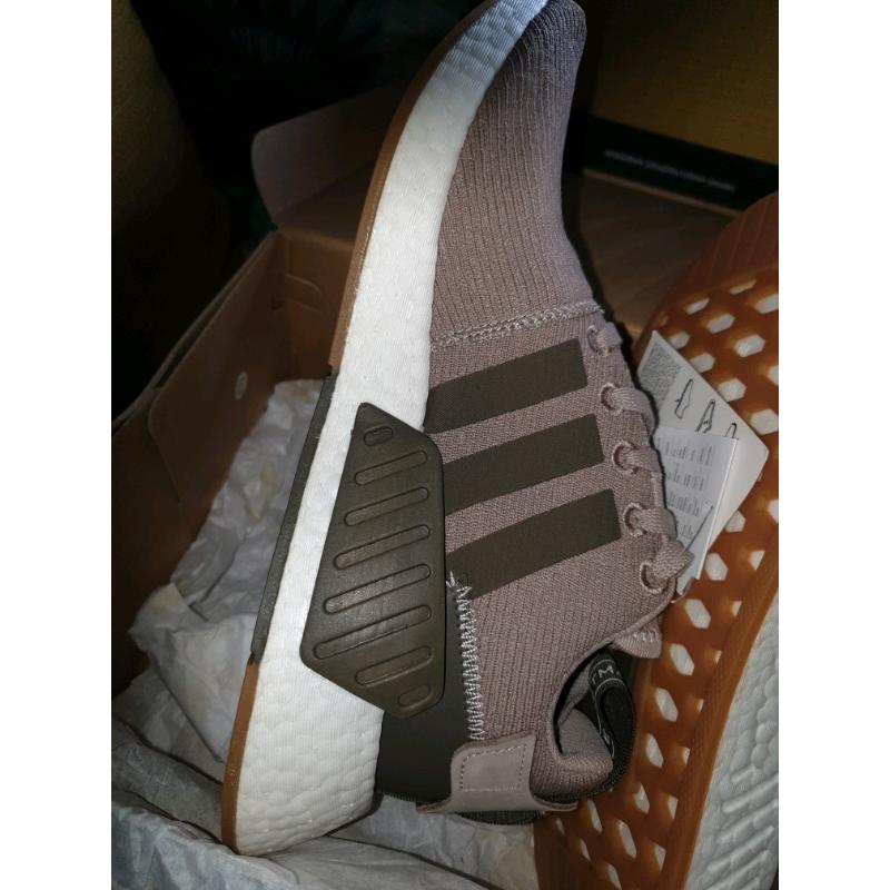 ADIDAS NMD_R2 TRAINERS - NEW (with tag / box)